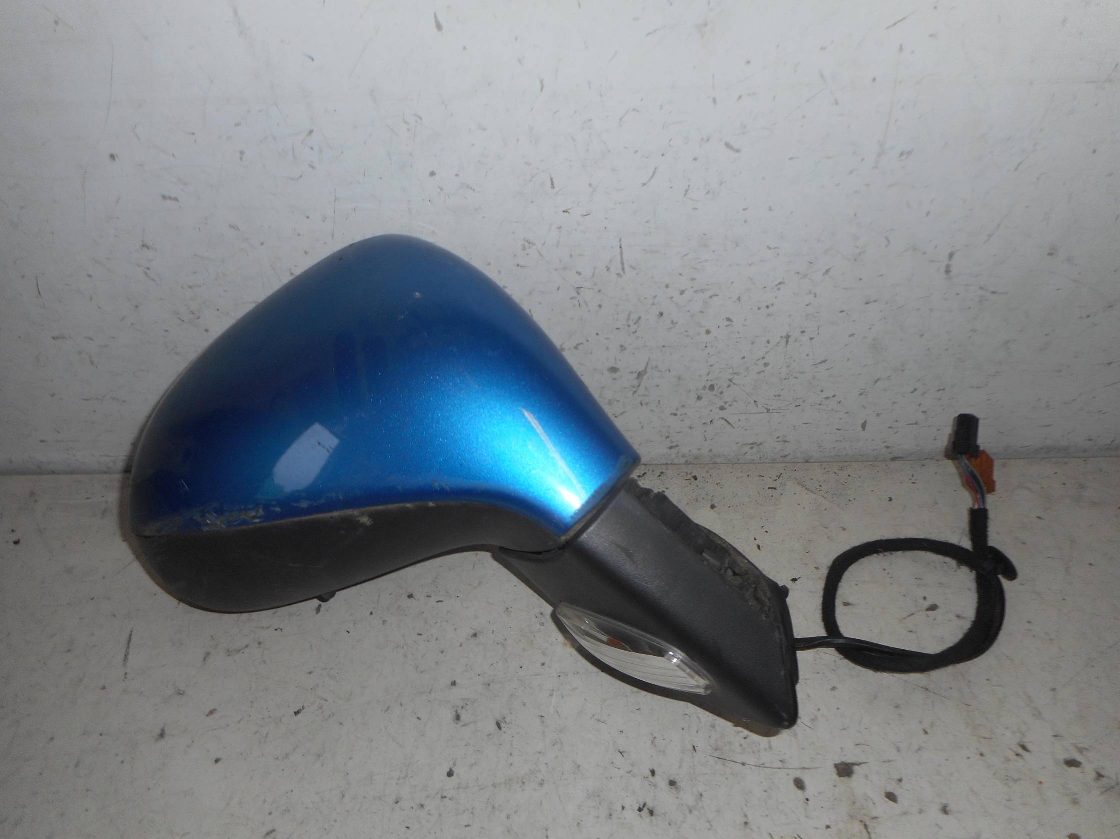 Retrovisore est. regolaz. elettr. dx.